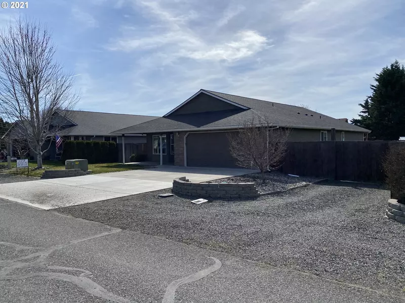 604 4TH AVE, Dallesport, WA 98617