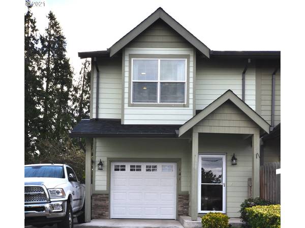 141 N COLE AVE,  Molalla,  OR 97038