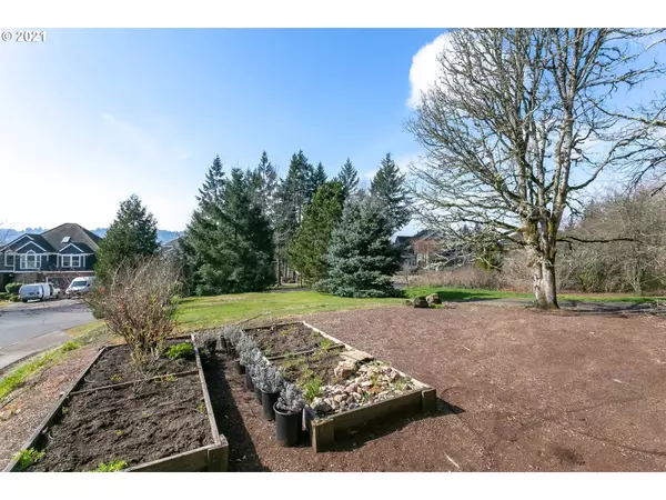 West Linn, OR 97068,2105 FIRCREST DR #62