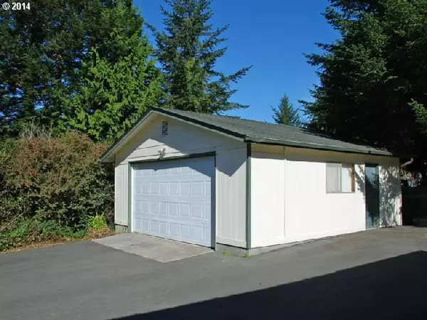 Brookings, OR 97415,17820 AQUA VISTA LN