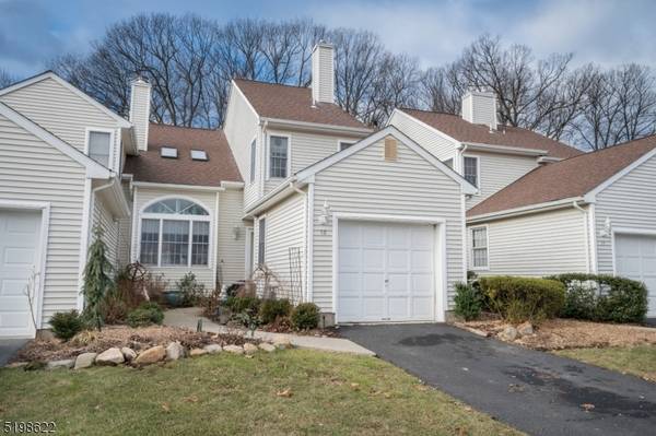 12 Christopher Ct, Lincoln Park Boro, NJ 07035