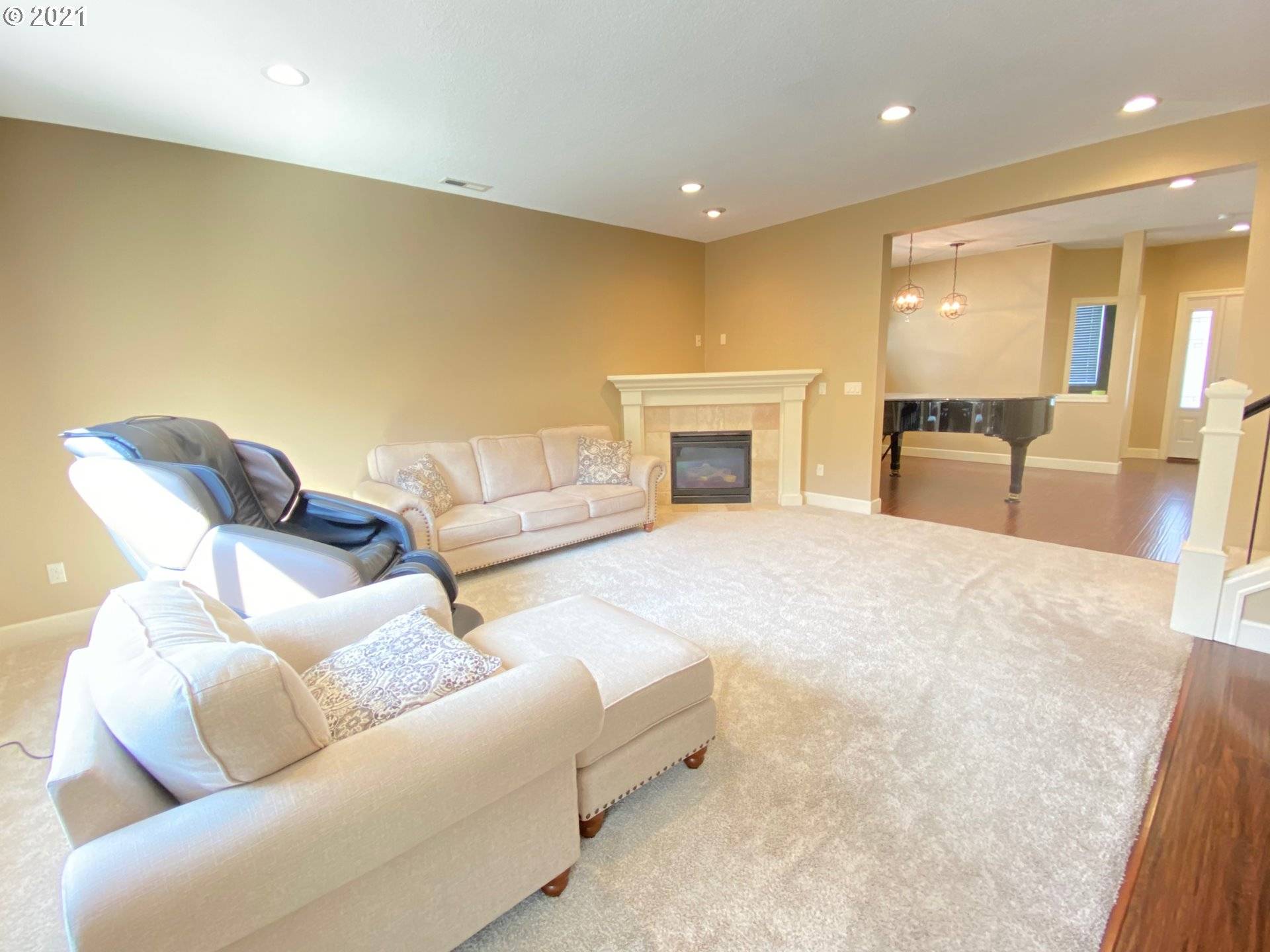 West Linn, OR 97068,1079 EPPERLY WAY