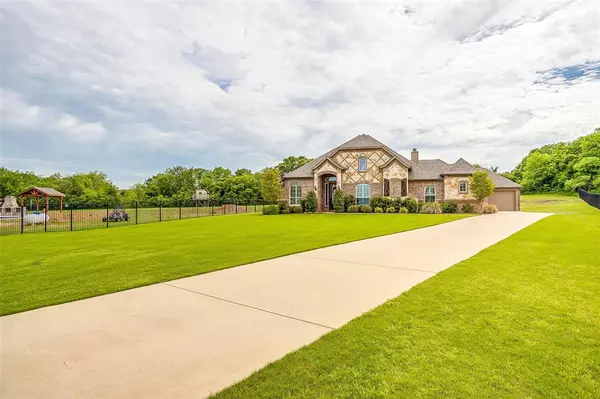 Burleson, TX 76028,8200 Preserve Oaks Drive