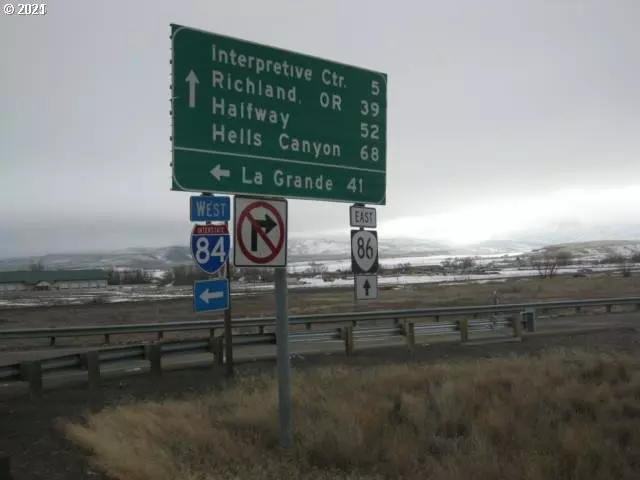 000 000 EXIT 302 HWYI-84, Baker City, OR 97814