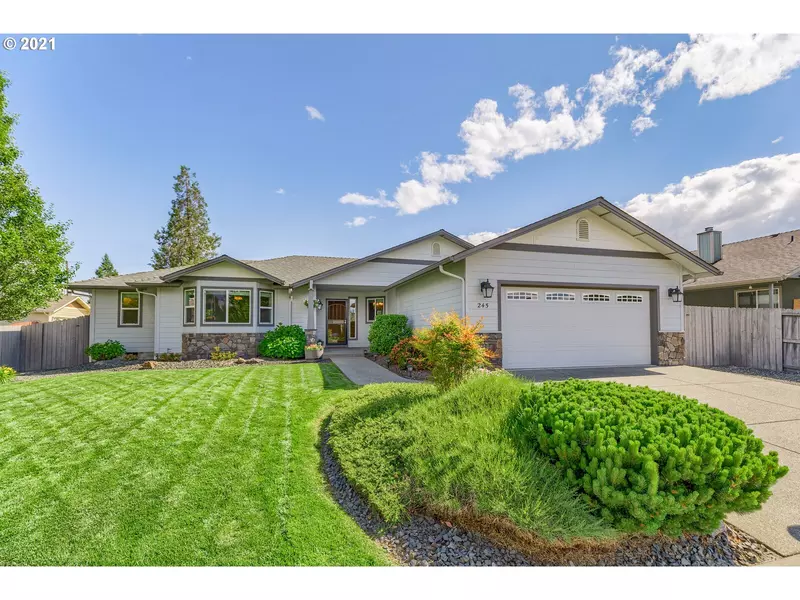 245 SW JAMEE KAY LN, Grants Pass, OR 97527