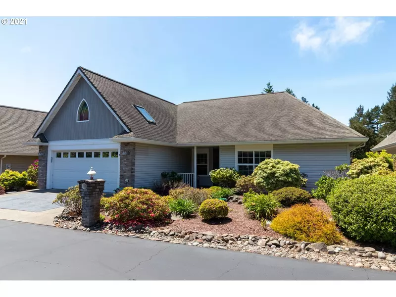 5 WATERFORD DOWNS CT, Florence, OR 97439