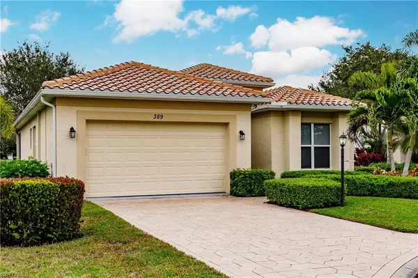 389 Harvard CT, Naples, FL 34104