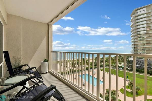 Pompano Beach, FL 33062,750 N Ocean Blvd  #805