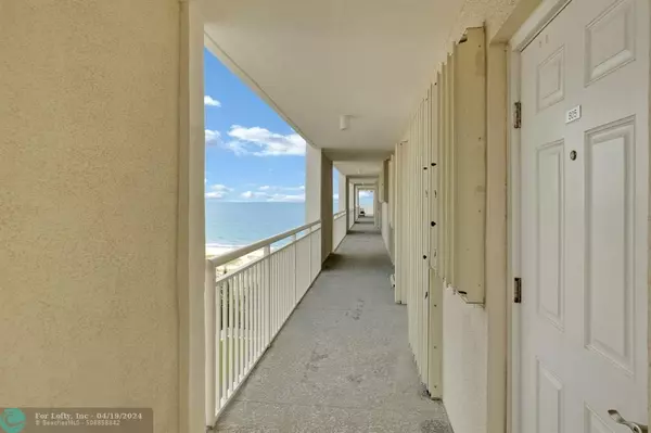 Pompano Beach, FL 33062,750 N Ocean Blvd  #805