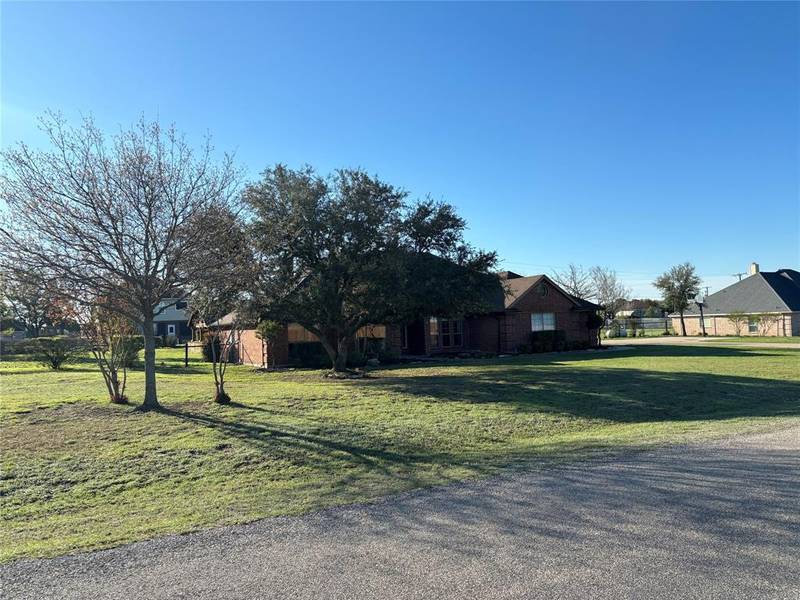 168 Lakeview Drive, Aledo, TX 76008