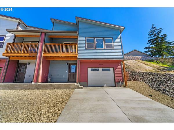 2308 BROOKLYN DR, Coos Bay, OR 97420