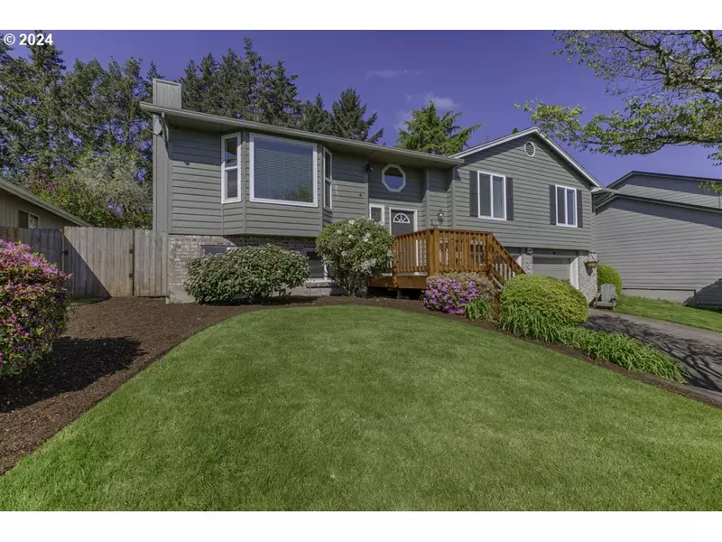 1903 MOUSEBIRD AVE NW, Salem, OR 97304