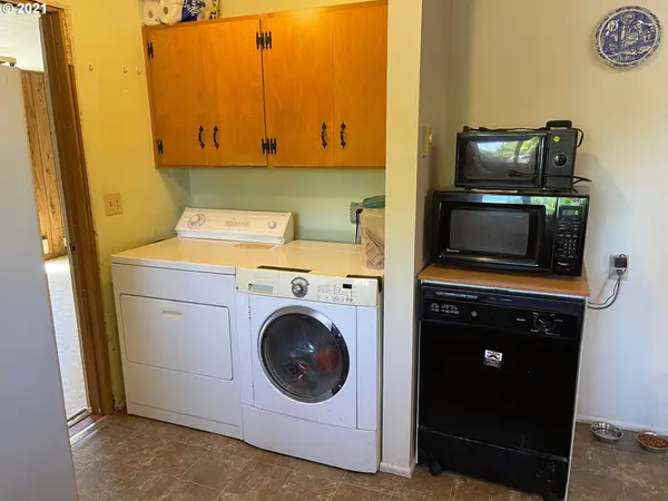 Springfield, OR 97477,808 19TH ST