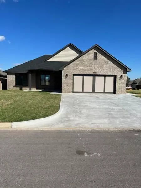 2708 Landrun, Weatherford, OK 73096