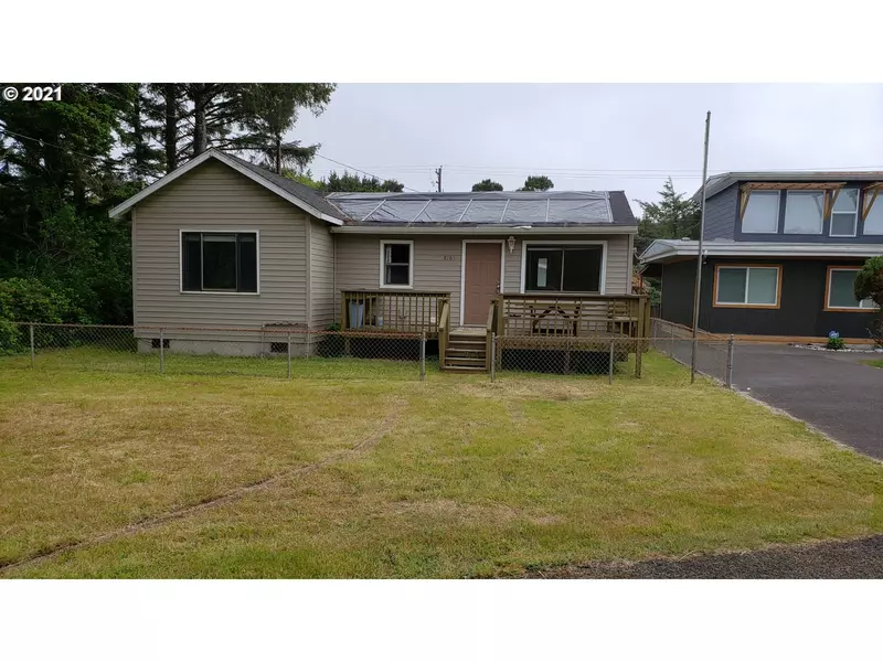 8765 LAKE ST, Rockaway Beach, OR 97136