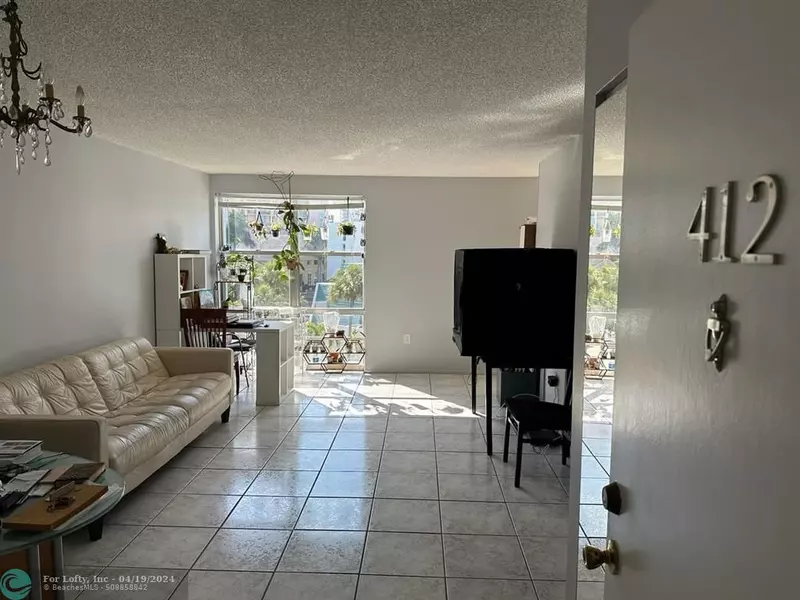 200 177th Dr  #412, Sunny Isles Beach, FL 33160