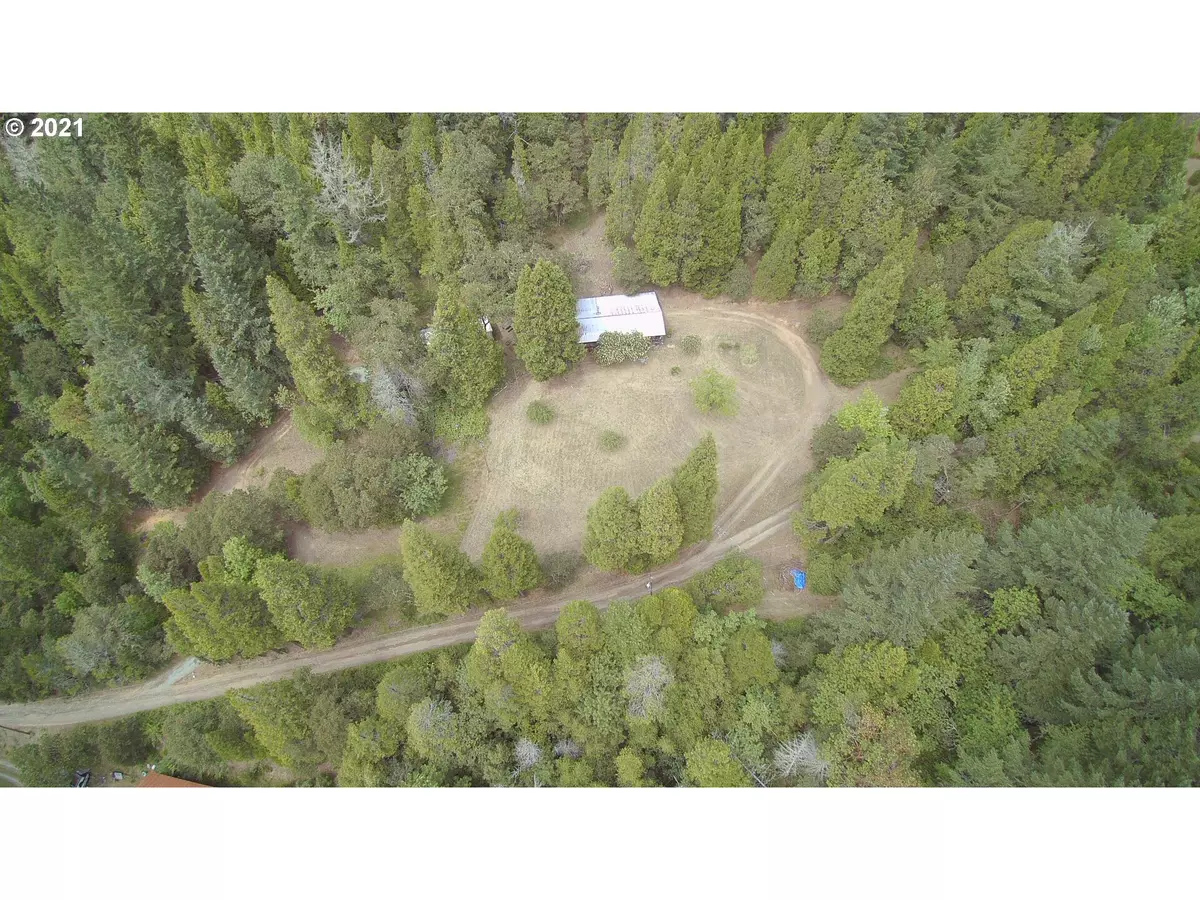 Myrtle Creek, OR 97457,1366 BEARPEN LN