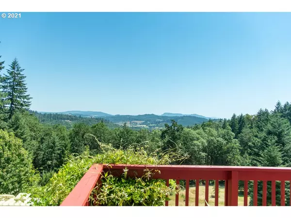 Oakland, OR 97462,328 TEEPLES CT