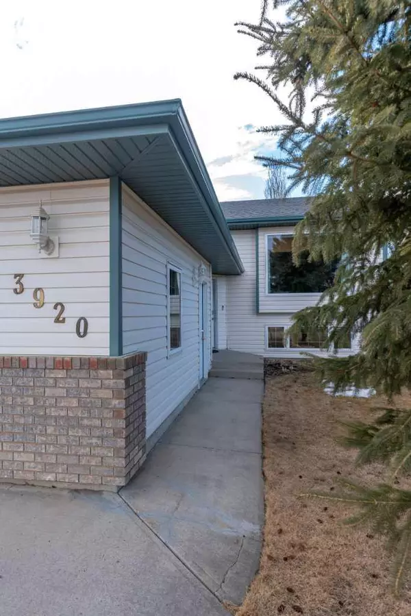 Lloydminster, AB T9V 2Y1,3920 65 AVE