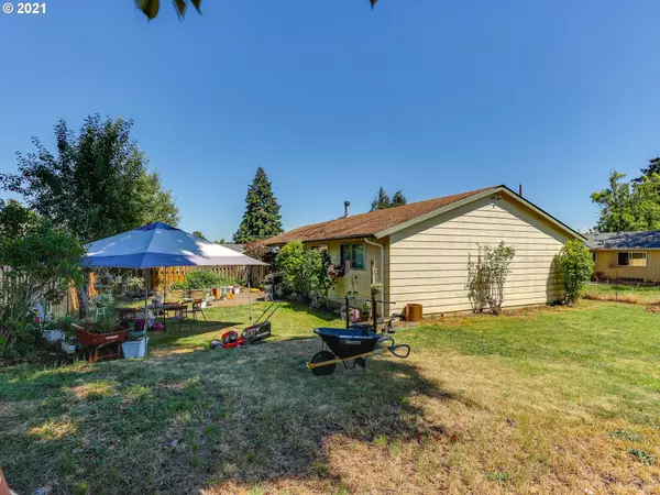 Carlton, OR 97111,377 N GILWOOD ST