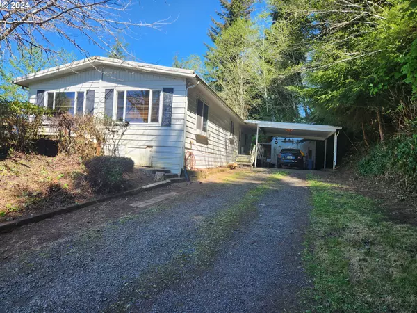 Reedsport, OR 97467,888 VISTA CT