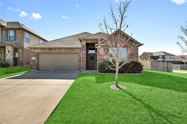 8720 Maple Ridge Trail, Fort Worth, TX 76244