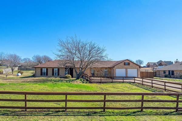 8967 Cripple Creek Court, Sanger, TX 76266