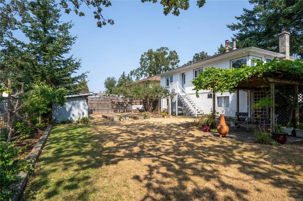 Colwood, BC V9B 2B2,521 Mount View Ave