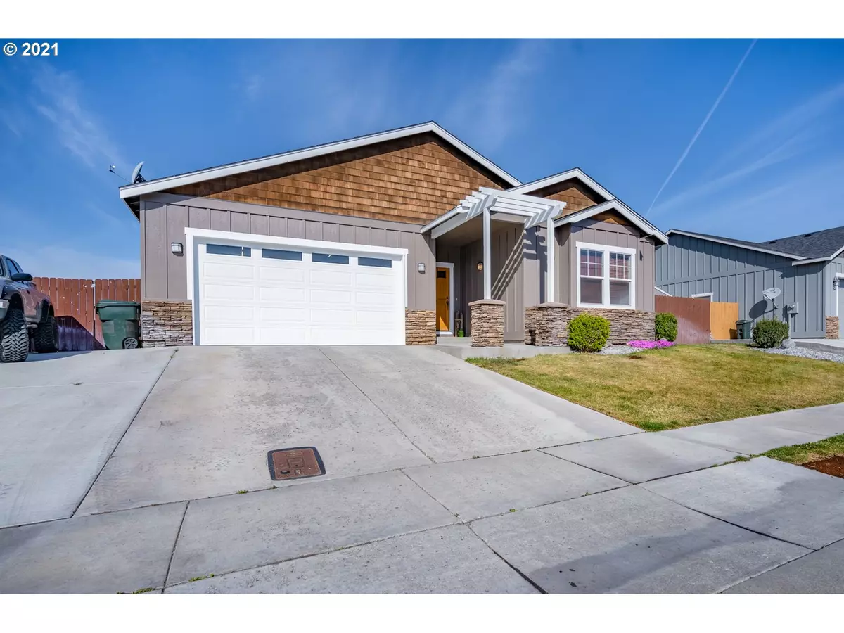 Hermiston, OR 97838,2287 NW OVERLOOK DR