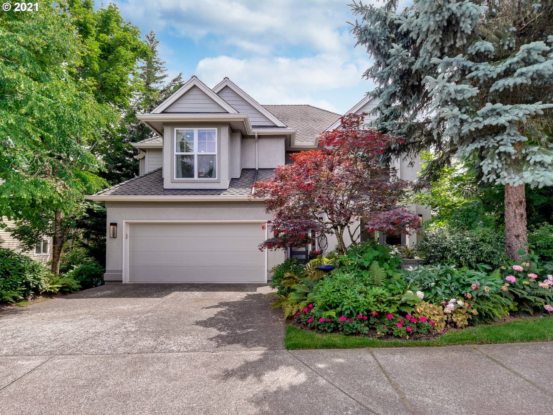 Lake Oswego, OR 97035,32 MORNINGVIEW CIR