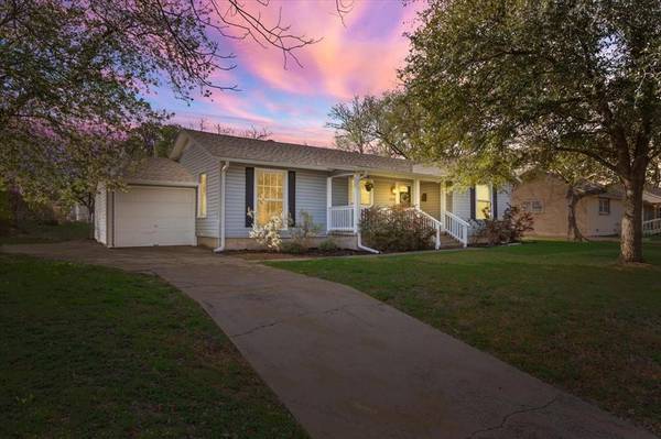 3808 Fort Avenue,  Waco,  TX 76710