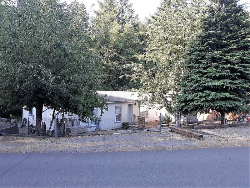 92 SW Ruckel ST, Cascade Locks, OR 97014