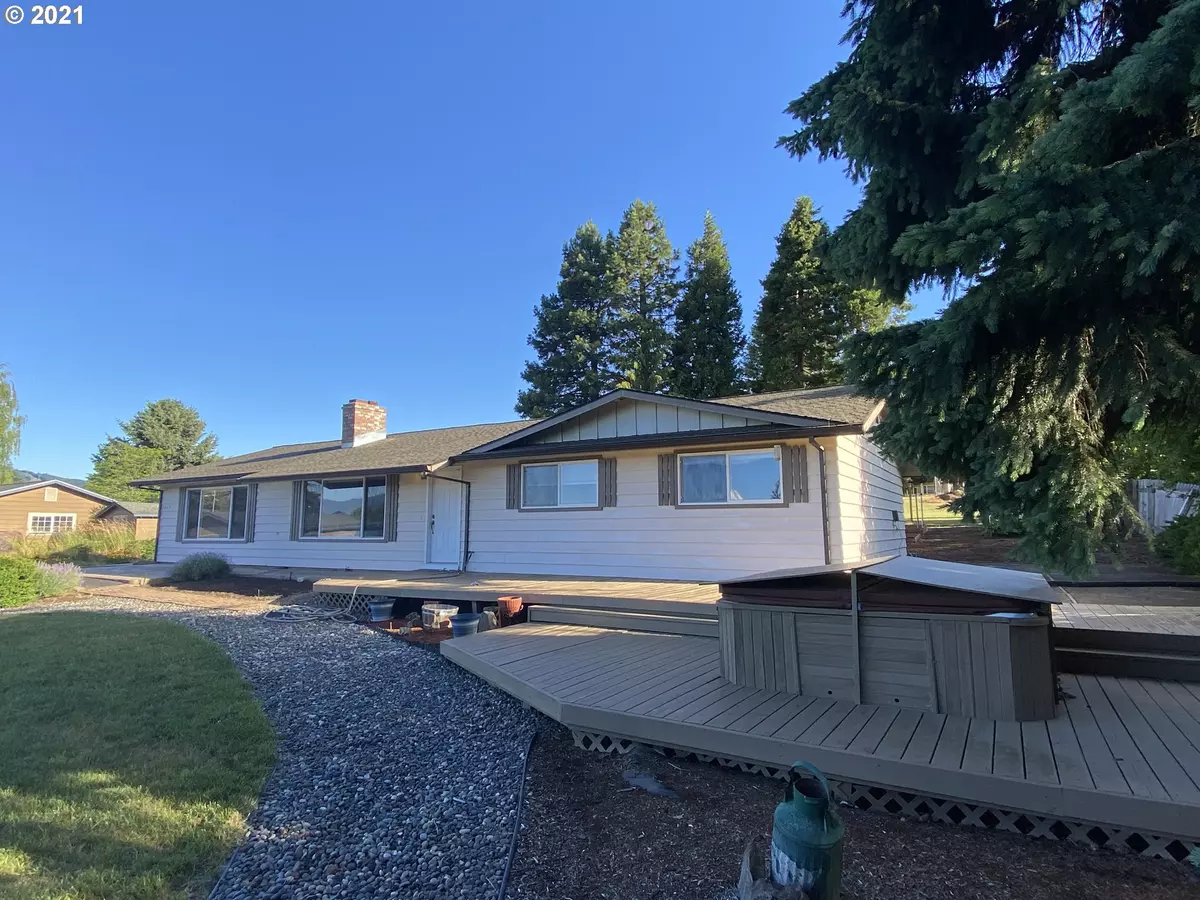 White Salmon, WA 98672,1441 NW RICHARDS LN