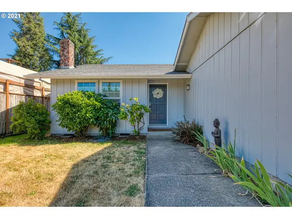 1830 HOLLY AVE, Eugene, OR 97408