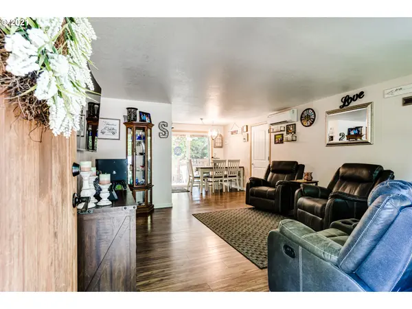 2638 DONEGAL ST, Eugene, OR 97404