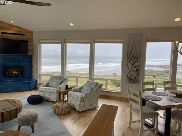 Yachats, OR 97498,679 COOLIDGE LN