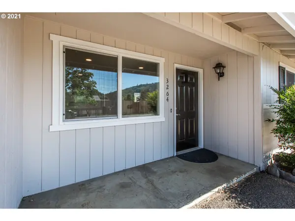 Roseburg, OR 97470,3264 HUGHES ST