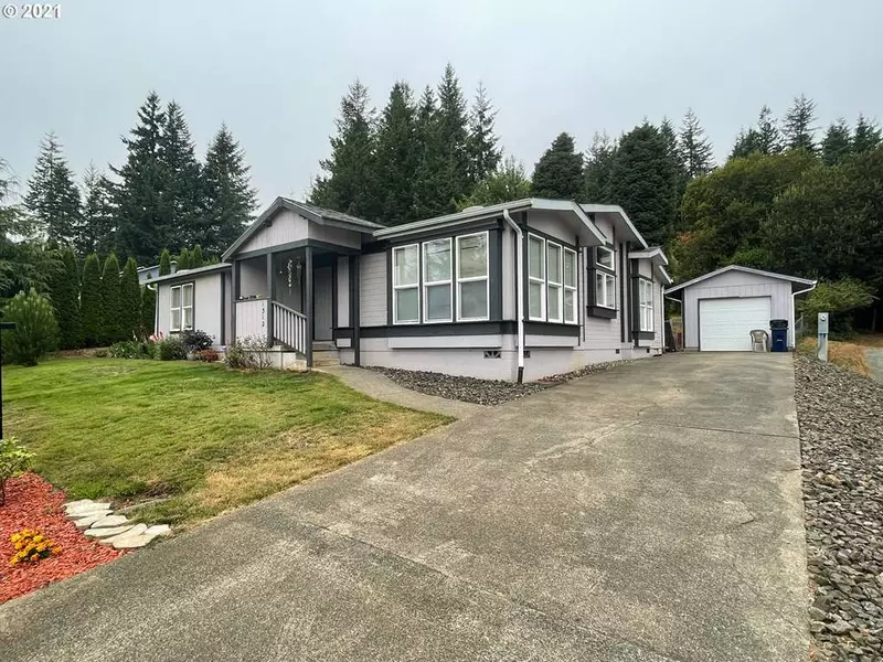 1312 W 14TH PL, Coquille, OR 97423