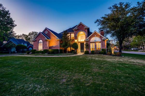 120 Stonewood Court, Southlake, TX 76092