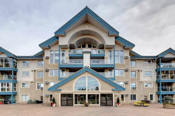 Calgary, AB T3H 3L8,7229 Sierra Morena BLVD SW #426