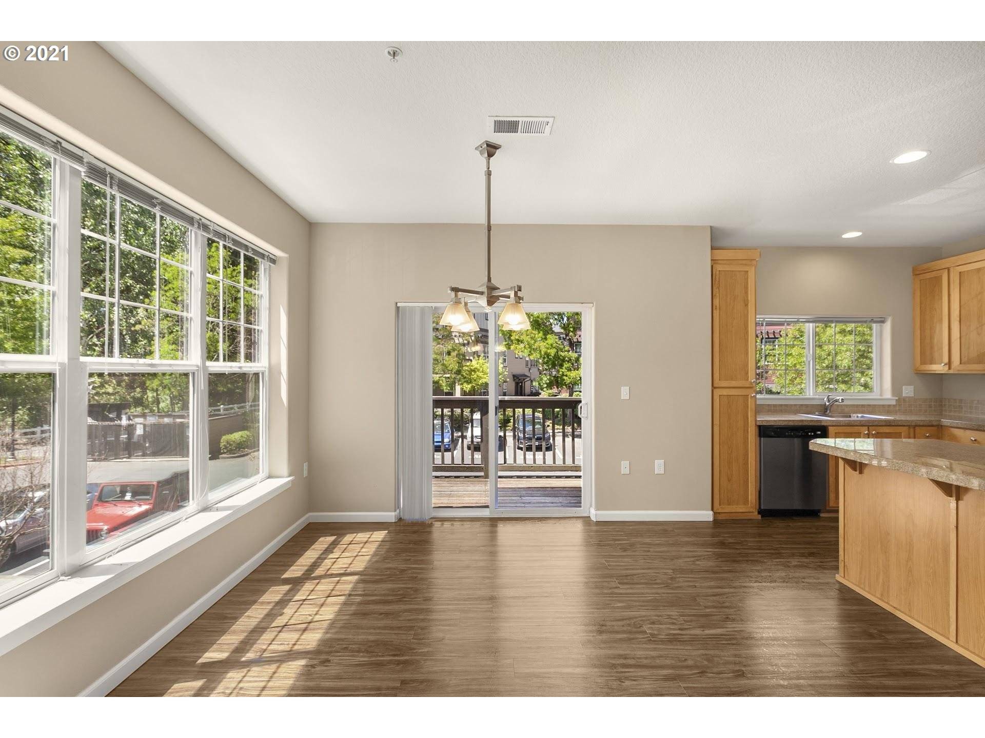 Sherwood, OR 97140,22856 SW FOREST CREEK DR #200