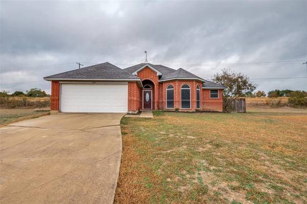 508 Dolphin Terrace, Runaway Bay, TX 76426