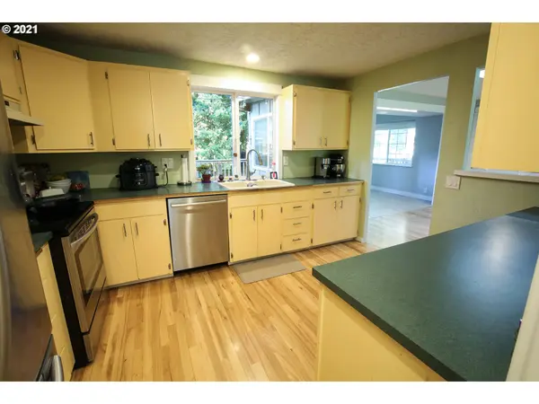 Eugene, OR 97405,4775 BROOKWOOD ST