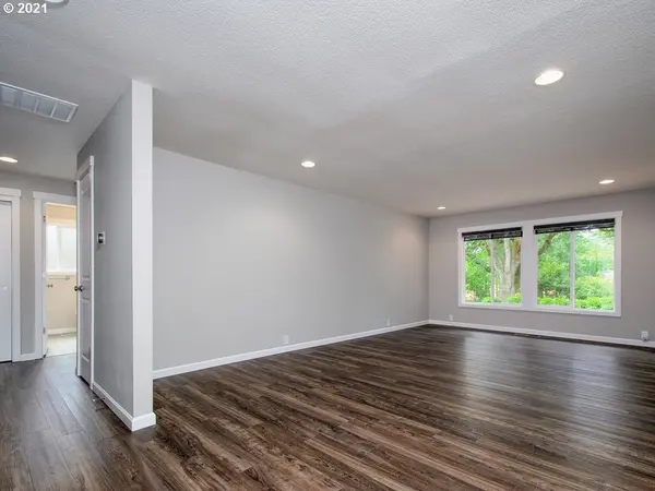 9220 SW PARKVIEW LOOP, Beaverton, OR 97008