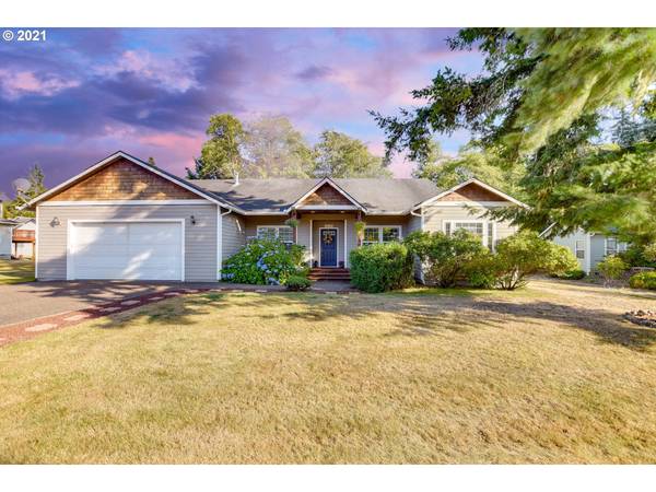 36179 River Point DR, Astoria, OR 97103