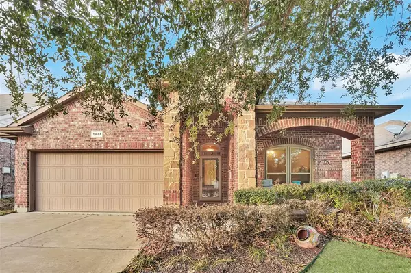 Fort Worth, TX 76247,1433 Castlegar Lane