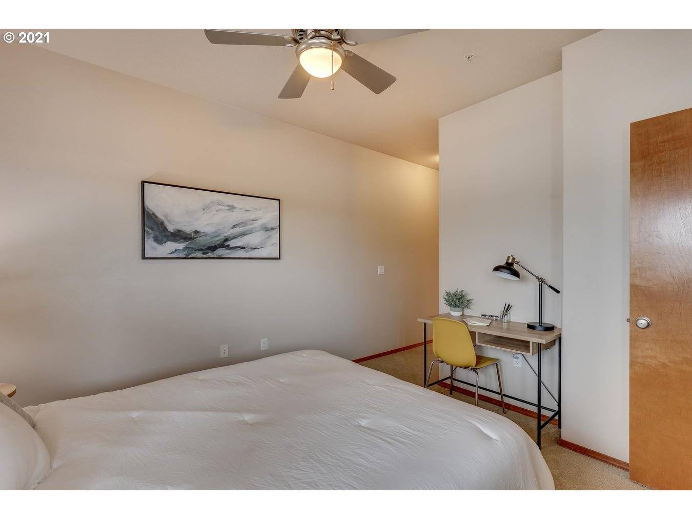 Portland, OR 97229,15325 NW CENTRAL DR #202