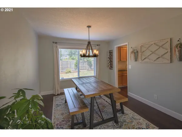 14583 NW Dawnwood DR, Portland, OR 97229