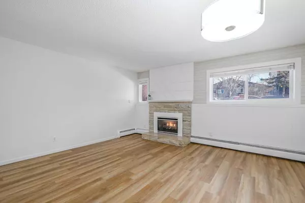 Calgary, AB T2E3S9,825 4 ST NE #102