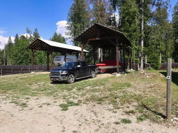 North Shuswap, BC V0E 1M9,9 1701 IRELAND ROAD